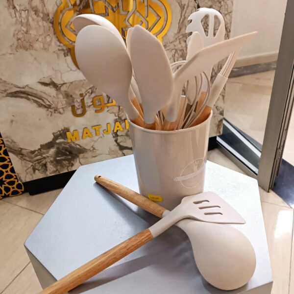 طقم ملاعق طبخ سيلكون مع خشب